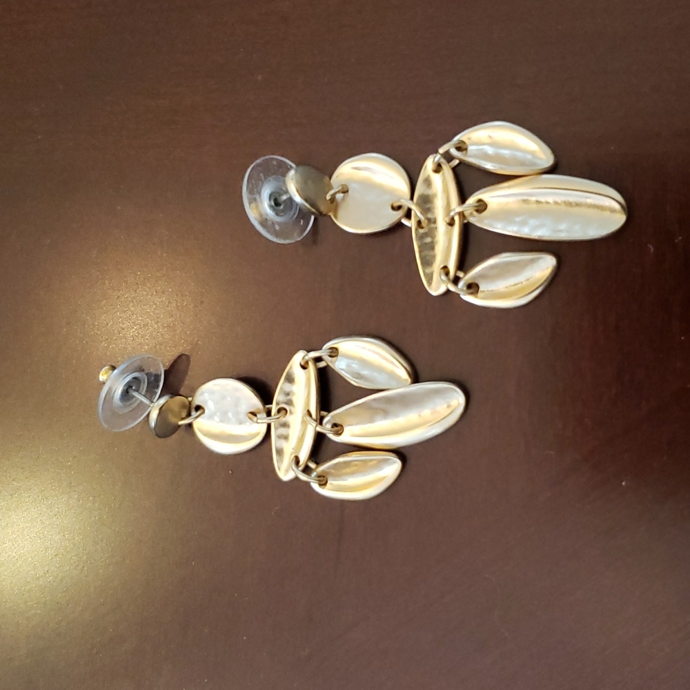 Fashion drop earrings